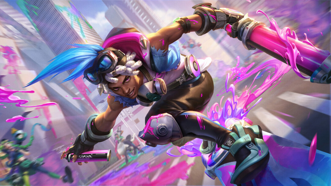 Wild rift 4K wallpaper of Ekko in his Chromacrash skin standing on a futuristic platform with blue and pink lights surrounding him.