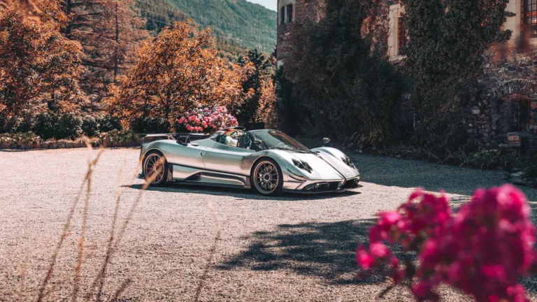 This 4K wallpaper features the stunning Pagani Zonda 760 Roadster, a rare and exotic supercar known for its speed and luxury.