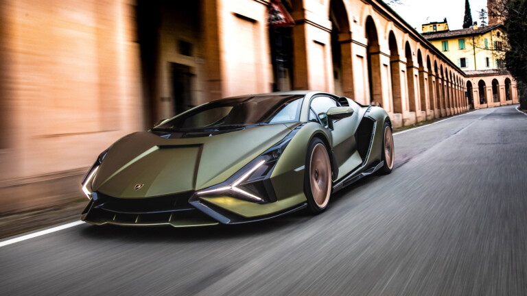 A striking 4K wallpaper featuring the Lamborghini Sián FKP 37, a remarkable hybrid hypercar renowned for its exquisite design and outstanding performance, perfect for car enthusiasts and automotive aficionados.