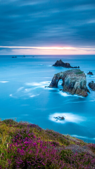 Immerse yourself in the tranquil beauty of the Celtic Sea with this mesmerizing 4K wallpaper. Capture the essence of the European coastline and the vastness of the Atlantic Ocean in stunning detail. Perfect for those who appreciate serene seascapes and maritime landscapes as a desktop background.
