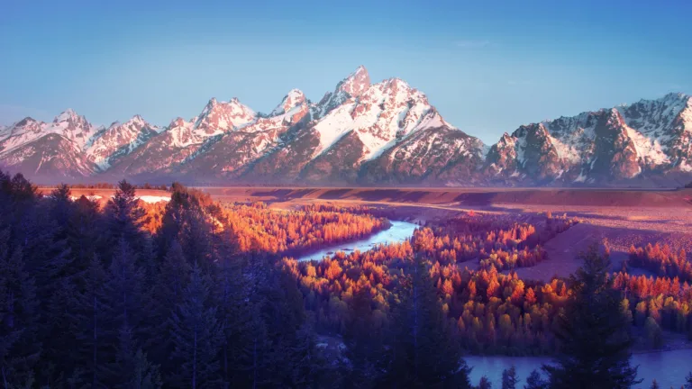Enjoy the majestic beauty of Grand Teton National Park with this stunning 4K wallpaper. It showcases the iconic Wyoming landscape in all its glory, making it a perfect choice for your high-resolution desktop background.