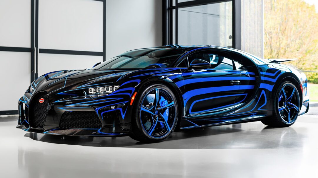 A breathtaking 4K wallpaper featuring the Bugatti Chiron Super Sport, an epitome of luxury and high-performance automotive engineering. The sleek design and powerful presence of this hypercar are beautifully captured in this high-resolution wallpaper.