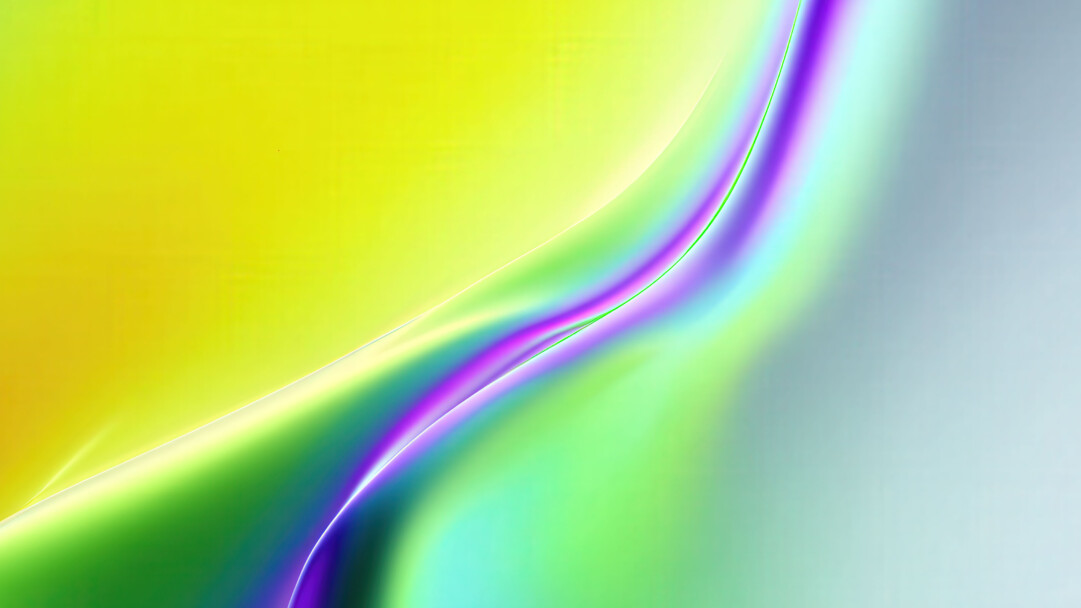 A vibrant 4K wallpaper showcasing a smooth abstract curve defined by blending gradients of colorful light. A bright white highlight emphasizes the flowing shape as intense yellow transitions through vivid greens and purples to soft blues and gray.